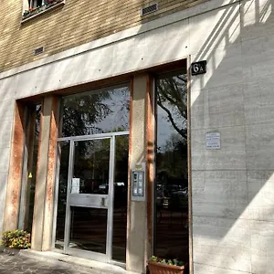 Mangio One Apartment/ Dergano Milano